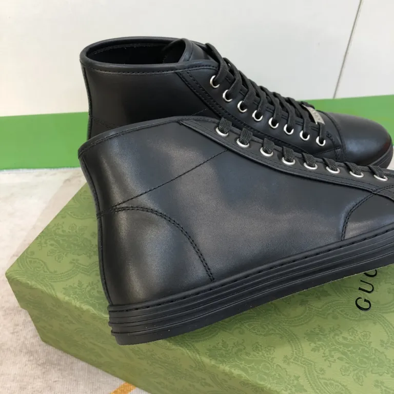 Gucci Shoe 